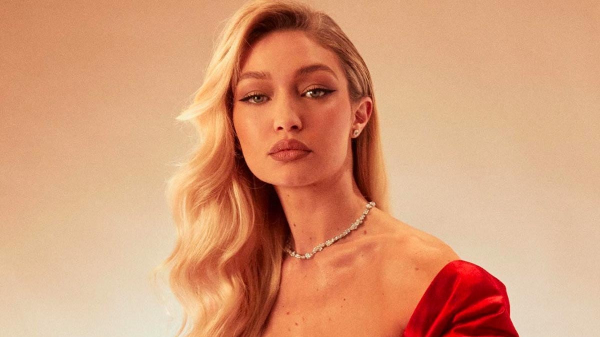 Gigi Hadid Hot Instagram Images